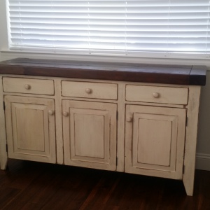 5ft buffet with drawers